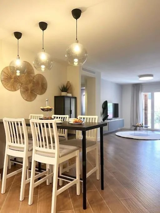 Ines Apartemento Flamante En Marbella Spain